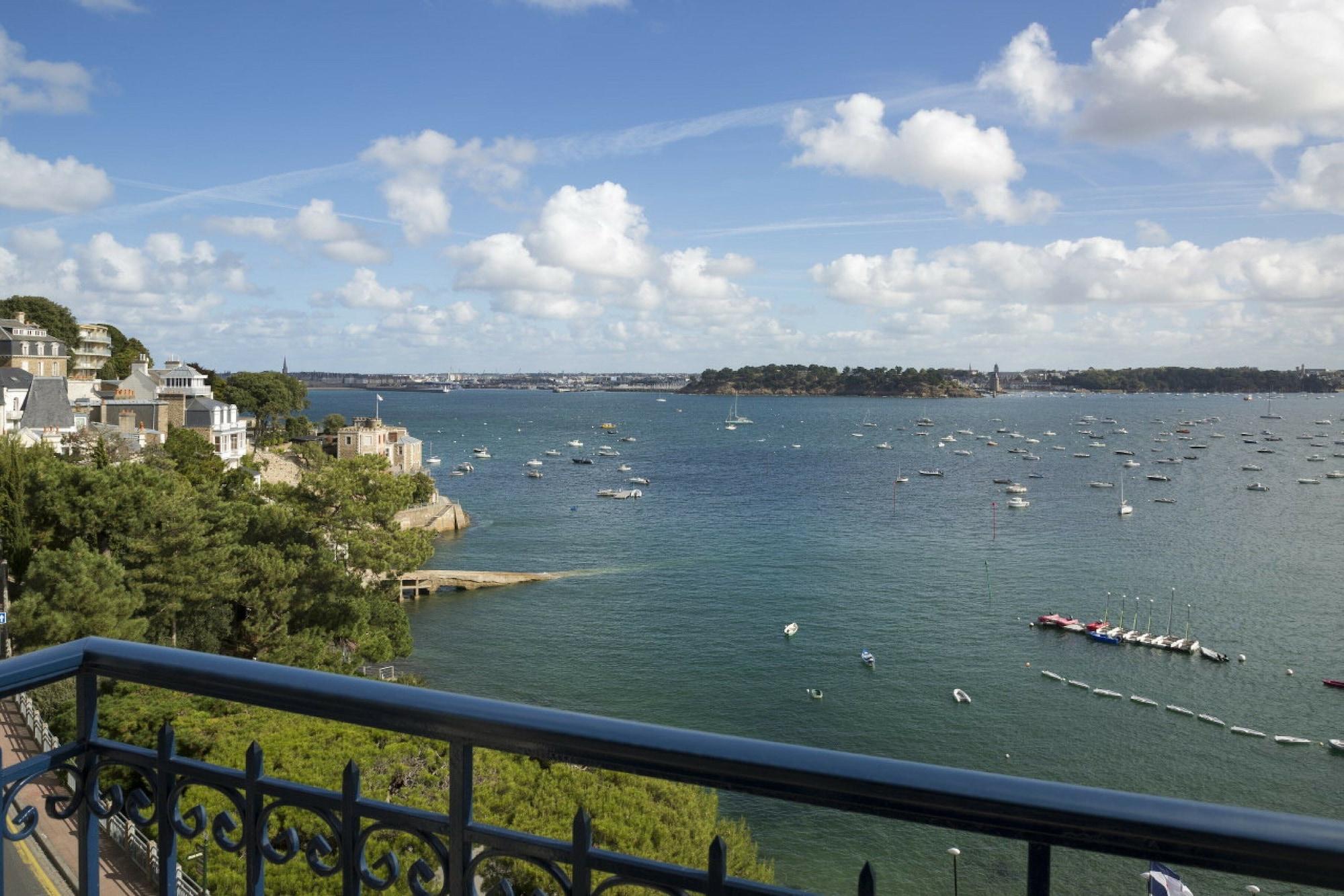 Hotel Barriere Le Grand Hotel Dinard Exterior foto