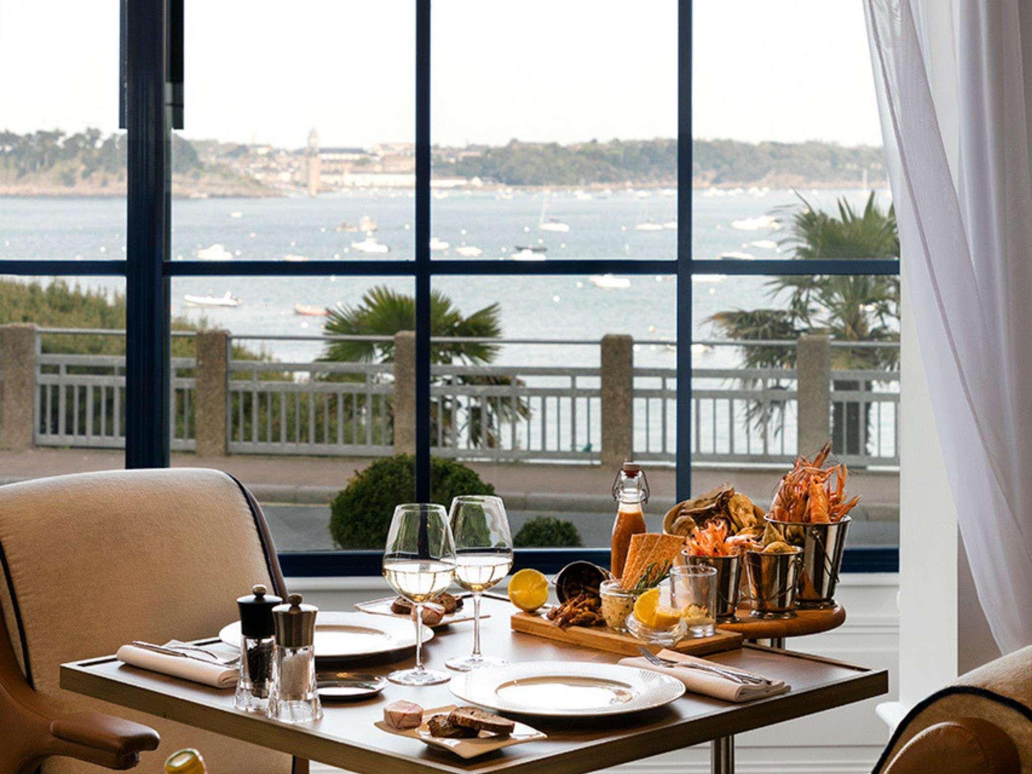 Hotel Barriere Le Grand Hotel Dinard Exterior foto