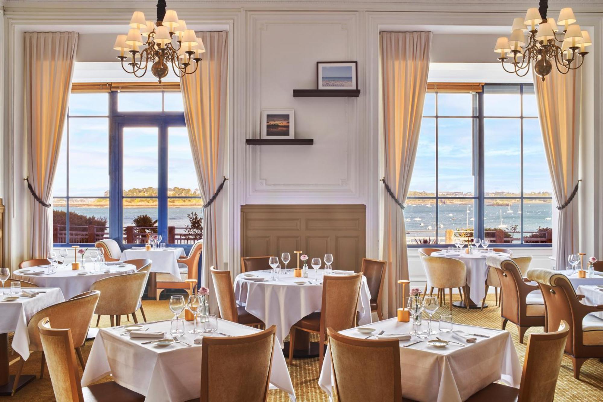 Hotel Barriere Le Grand Hotel Dinard Exterior foto